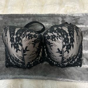 Victoria’s Secret dream angels bra